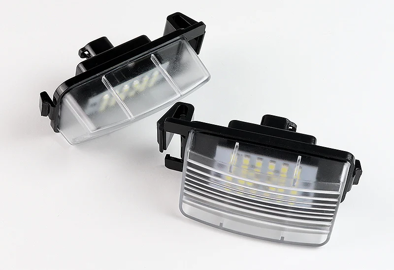 2003-2017 Nissan 350Z / 370Z / GT-R / Cube / Leaf White 18-SMD License Plate Lights (2pcs) - Image 3