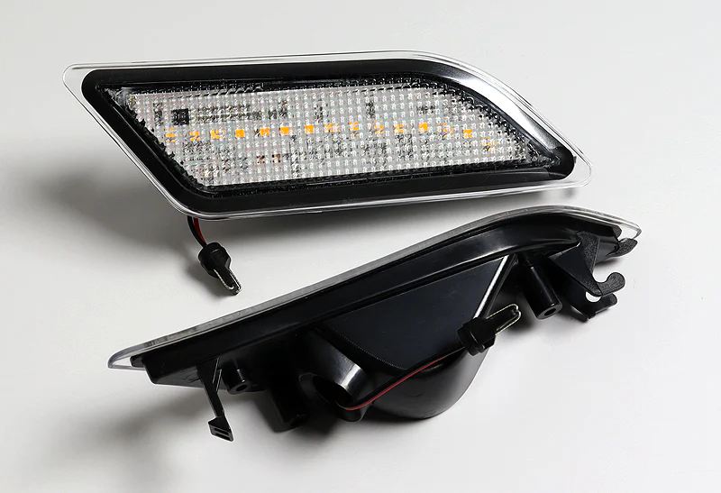 For 2012–2014 Mercedes-Benz W204 C-Class Amber LED Turn Signal Front Fender Side Marker Lights -Clear Lens - Image 2