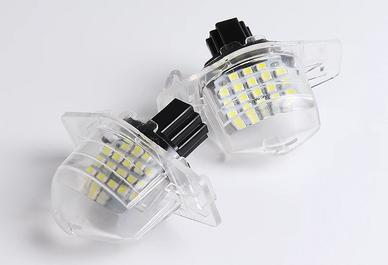 Honda HR-V / Insight / Element  White 18-SMD 6000K LED License Plate Lights (2pcs) - Image 3