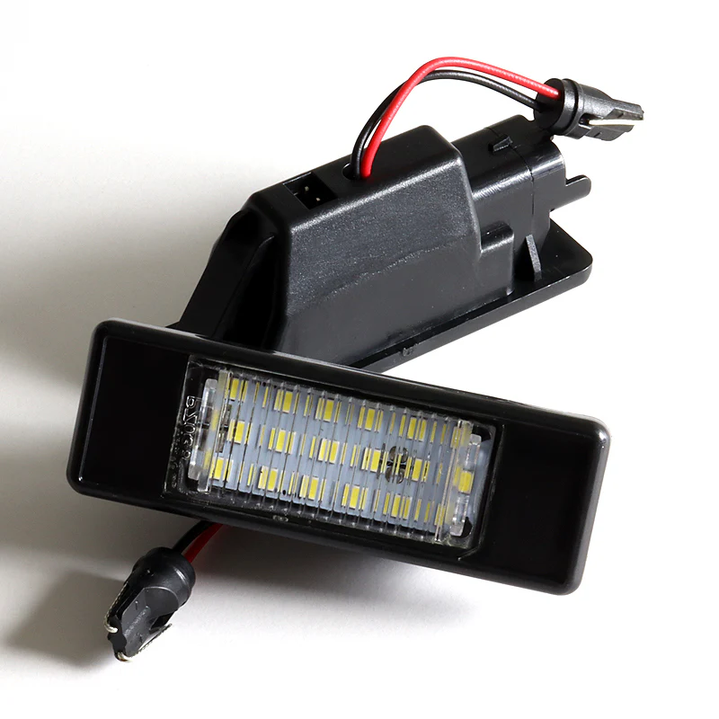 Infiniti Q50 / Nissan Armada / Juke / Rogue Xenon White 18-SMD LED License Plate Lights (2pcs) - Image 2