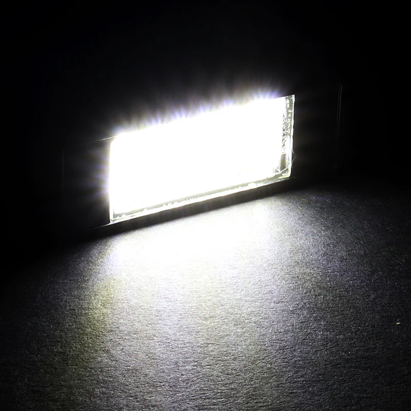Infiniti Q50 / Nissan Armada / Juke / Rogue Xenon White 18-SMD LED License Plate Lights (2pcs) - Image 5