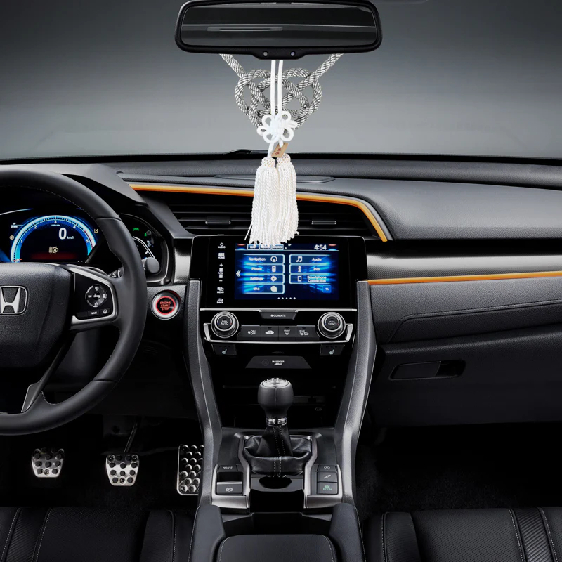 Junction Produce White Fusa Charm with Silver Knot - Image 4