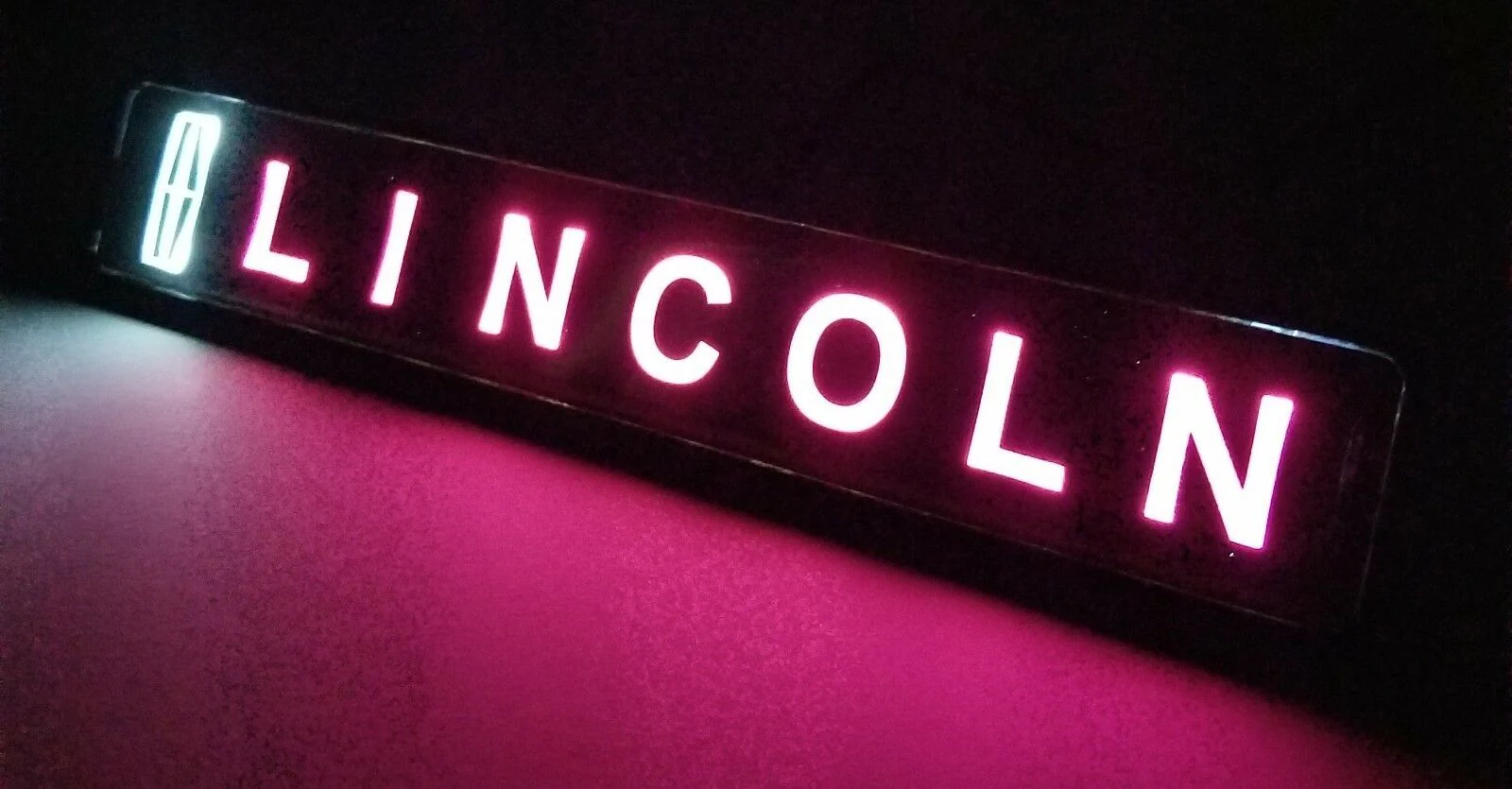 LINCOLN LED Light Car Front Bumper Grille Badge Illuminated Emblem Luminescent Decal Sticker - Image 4